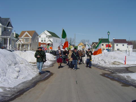 The Michelin float passes the parade