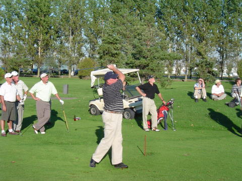 Ron Kessler looks like he hit a great shot - ask him about it (-6)